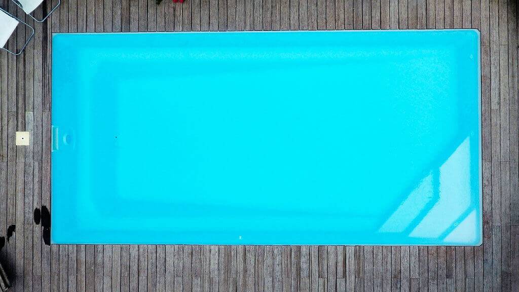 Rénovation coque piscine avec gelcoat Fréjus Saint Raphael (83) Var