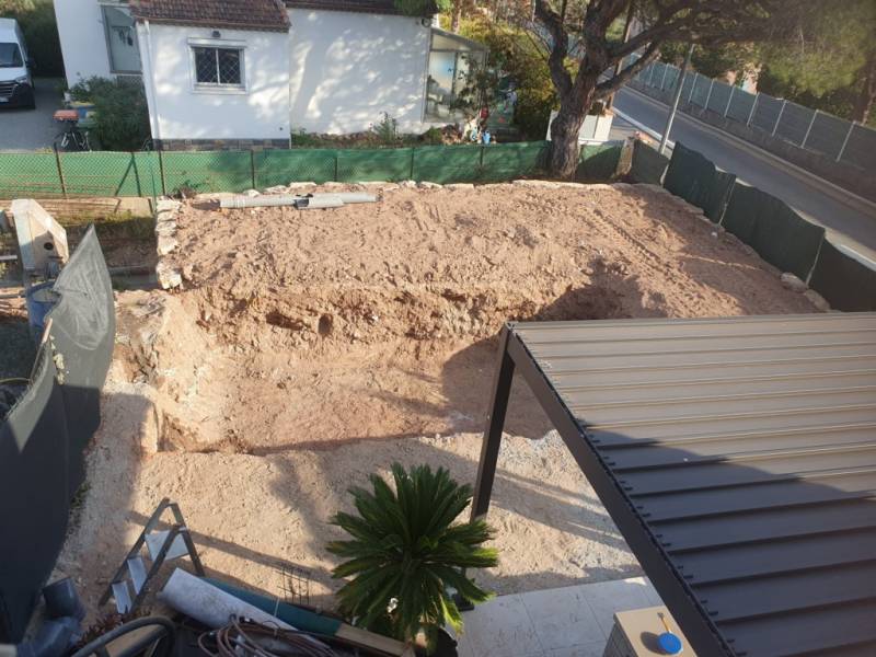 TERRASSEMENT MODELE SUNSHINE 6  A FREJUS 